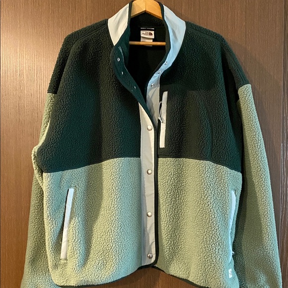 The North Face Cragmont Fleece Jacket✨ - Picture 3 of 4